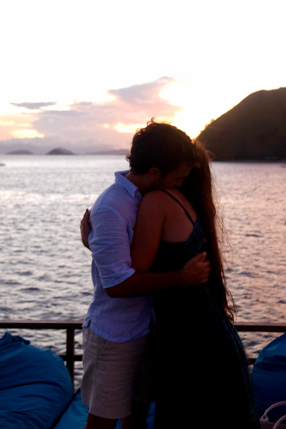 Abrazo al atardecer